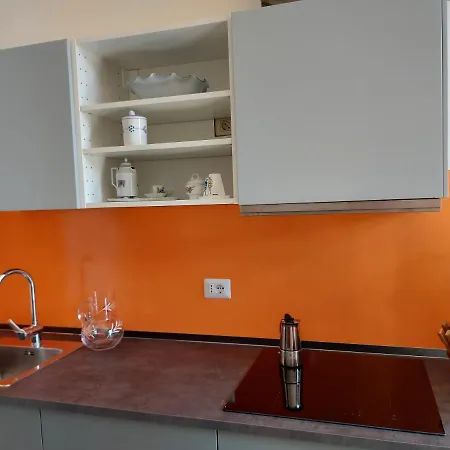 La Luna D'irene * Naples